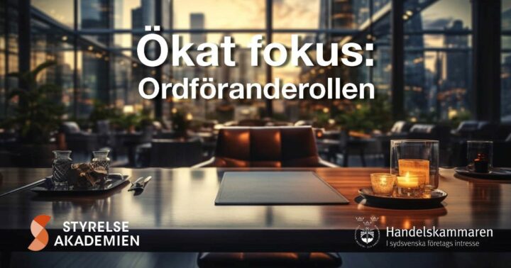 Kontorsbord med vy över okänd stad. Bildtext: Ökat fokus: Ordföranderollen