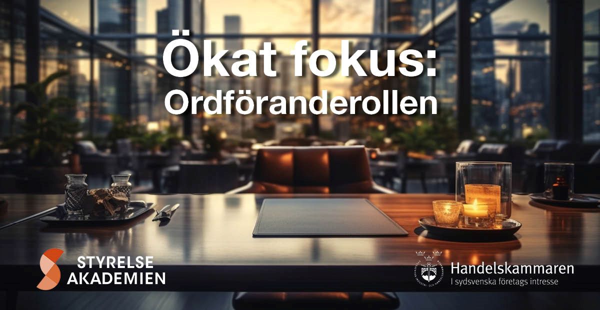 Kontorsbord med vy över okänd stad. Bildtext: Ökat fokus: Ordföranderollen